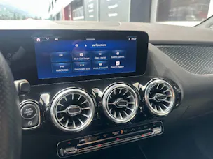 MERCEDES-BENZ GLA 220 AMG Line 4matic (CH)