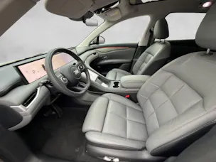 MG IM6 100 kWh Performance 20 4WD