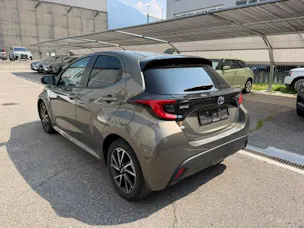 Toyota Yaris 1.5 VVT-i HSD Trend