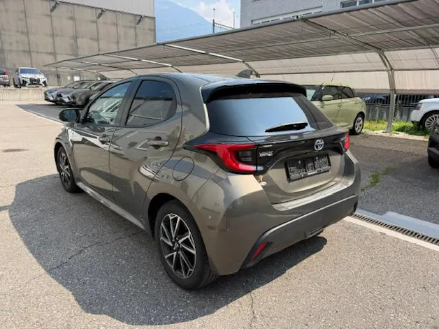 Toyota Yaris 1.5 VVT-i HSD Trend