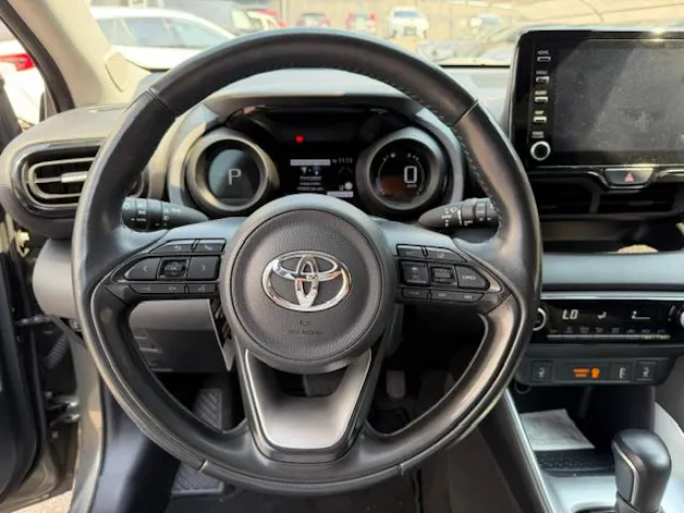 Toyota Yaris 1.5 VVT-i HSD Trend