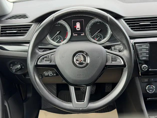 SKODA Superb Combi 2.0 TDI 190 L & K 4x4 DSG (Laurin & Klement)