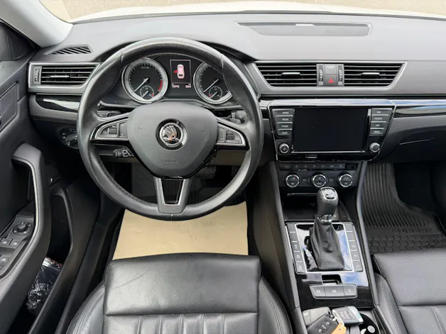 SKODA Superb Combi 2.0 TDI 190 L & K 4x4 DSG (Laurin & Klement)