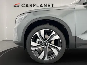 VOLVO XC40 2.0 B3 MH Plus Dark
