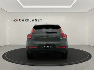 VOLVO XC40 2.0 B3 MH Plus Dark