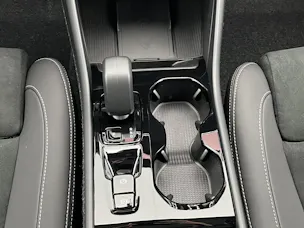 VOLVO XC40 2.0 B3 MH Plus Dark