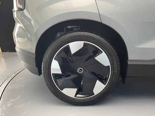 VOLVO EX30 E60 Plus