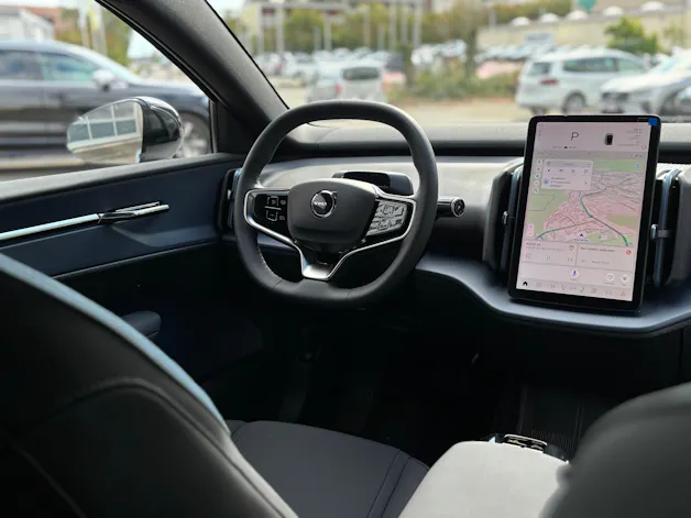 VOLVO EX30 P8 Plus AWD