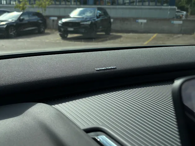 VOLVO EX30 P8 Plus AWD