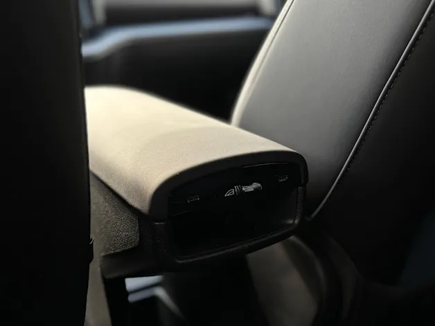 VOLVO EX30 P8 Plus AWD