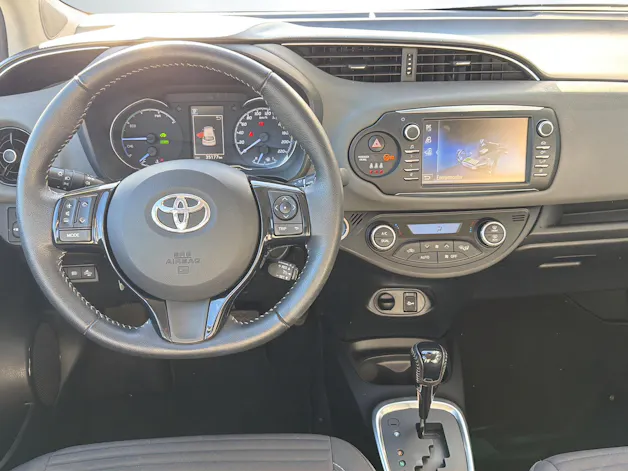 Toyota Yaris 1.5 VVT-i HSD Trend