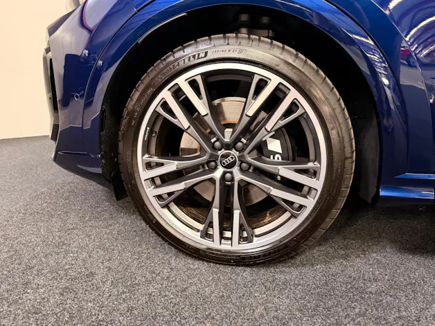 AUDI SQ5 TFSI quattro S-tronic