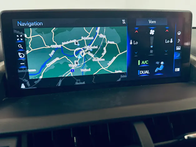 Lexus NX 300h Excellence E-Four Automatic