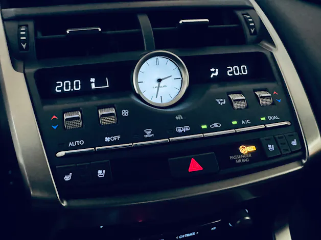 Lexus NX 300h Excellence E-Four Automatic