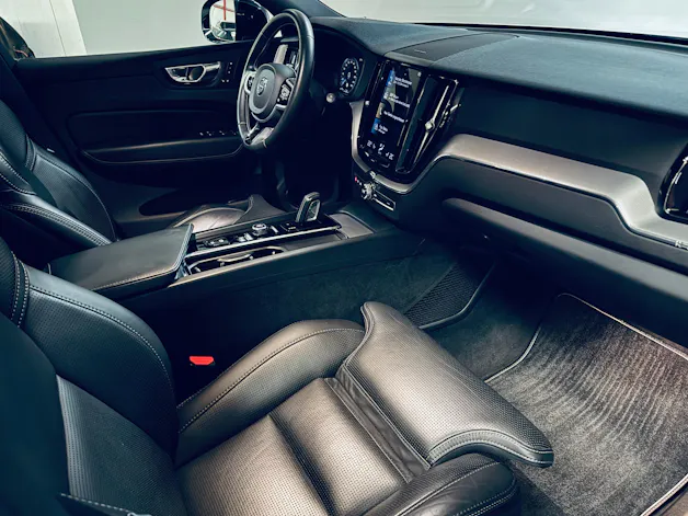VOLVO XC60 T6 eAWD R-Design Geartronic