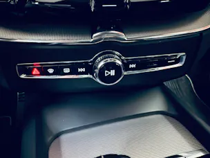 VOLVO XC60 T6 eAWD R-Design Geartronic