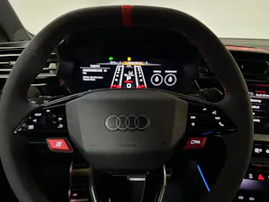 AUDI RS3 Limousine 2.5 TSI quattro S-tronic Schalensitze