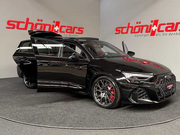 AUDI RS3 Limousine 2.5 TSI quattro S-tronic Schalensitze