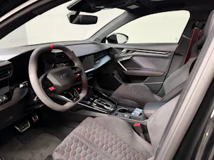 AUDI RS3 Limousine 2.5 TSI quattro S-tronic Schalensitze