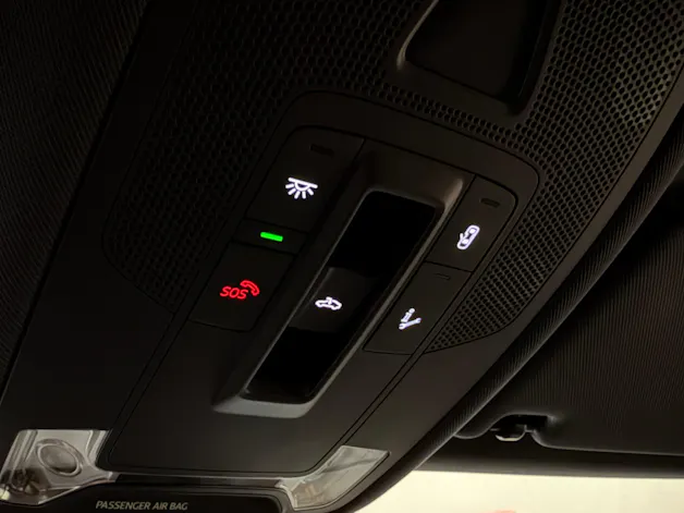 AUDI RS3 Limousine 2.5 TSI quattro S-tronic Schalensitze