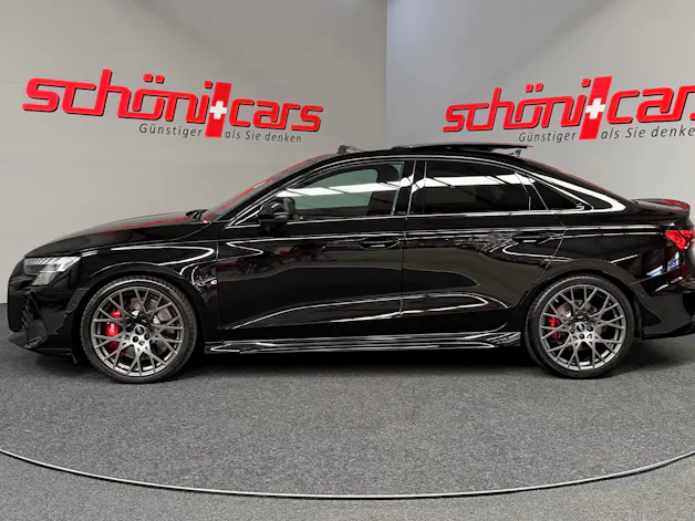 AUDI RS3 Limousine 2.5 TSI quattro S-tronic Schalensitze