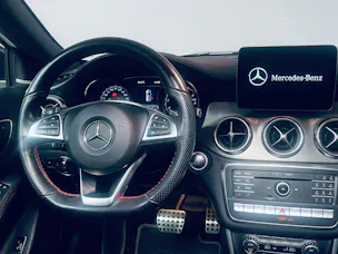 MERCEDES-BENZ GLA 250 AMG Line Swiss Star 4Matic 7G-DCT
