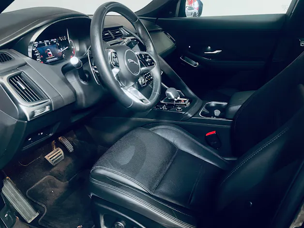 Jaguar E-Pace 2.0 P250 R-Dynamic AWD