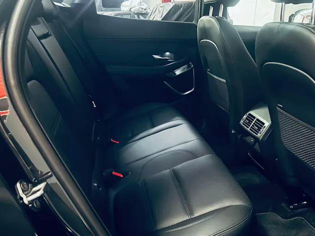 Jaguar E-Pace 2.0 P250 R-Dynamic AWD