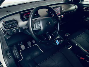 CITROEN C4 Cactus 1.2 Pure Tech Shine