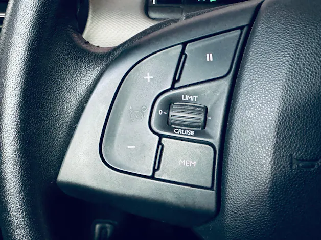 CITROEN C4 Cactus 1.2 Pure Tech Shine