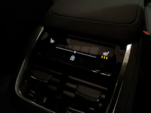 VOLVO XC90 T8 AWD PluginHybrid Plus Dark Geartronic