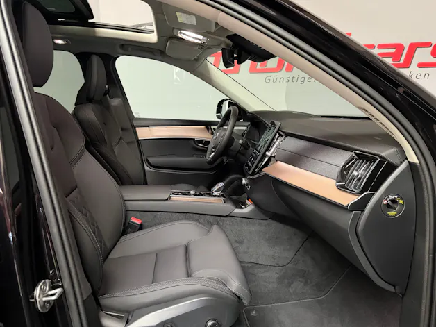 VOLVO XC90 T8 AWD PluginHybrid Plus Dark Geartronic
