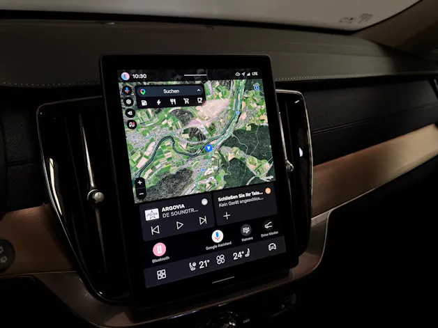 VOLVO XC90 T8 AWD PluginHybrid Plus Dark Geartronic
