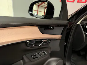 VOLVO XC90 T8 eAWD PluginHybrid Plus Dark Geartronic