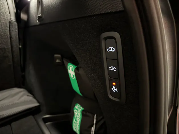 VOLVO XC90 T8 eAWD PluginHybrid Plus Dark Geartronic