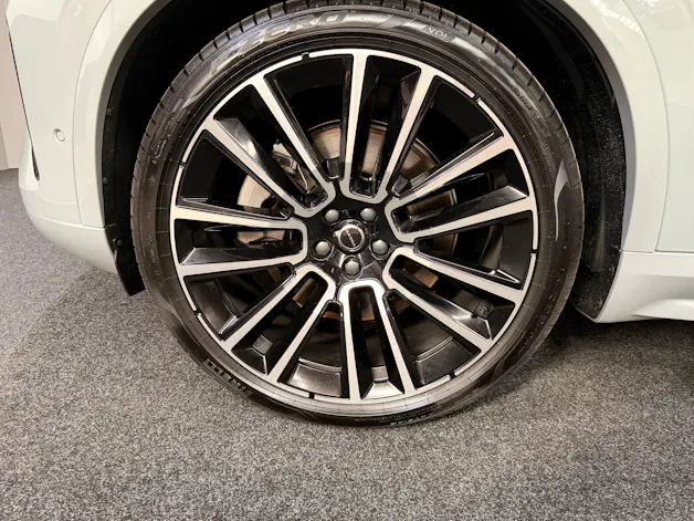 VOLVO XC90 T8 eAWD PluginHybrid Plus Dark Geartronic