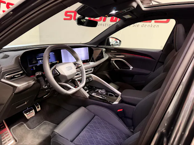 AUDI SQ5 TFSI quattro S-tronic
