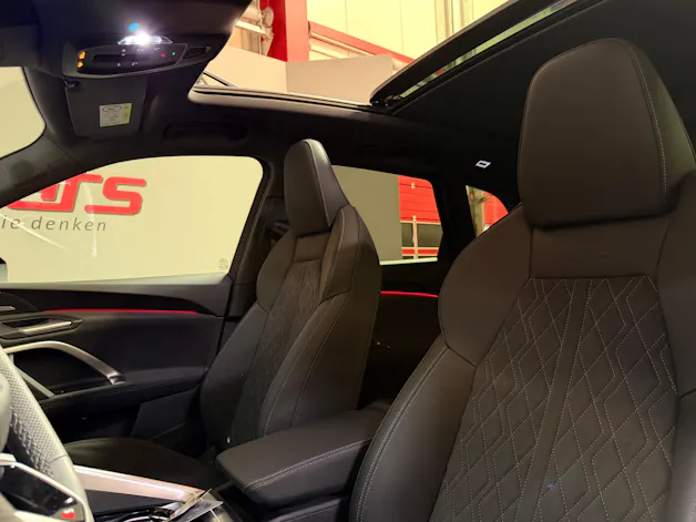 AUDI SQ5 TFSI quattro S-tronic