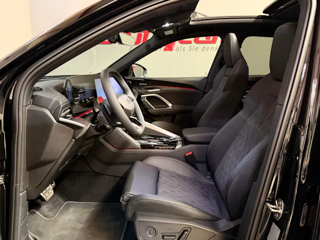 AUDI SQ5 TFSI quattro S-tronic