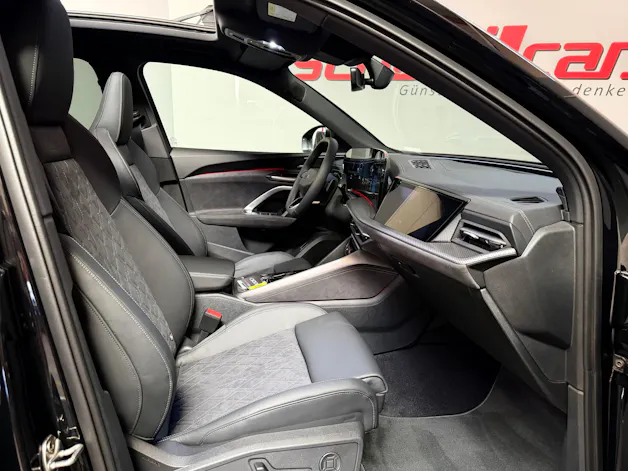 AUDI SQ5 TFSI quattro S-tronic