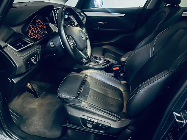 BMW 225i Active Tourer Sport Line Steptronic
