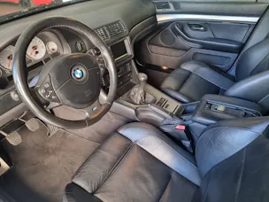 BMW M5 V8