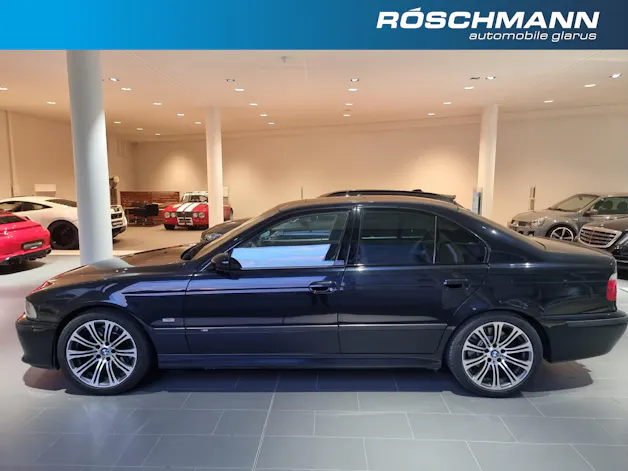 BMW M5 V8