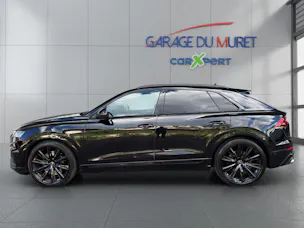 AUDI SQ8 TFSI quattro tiptronic