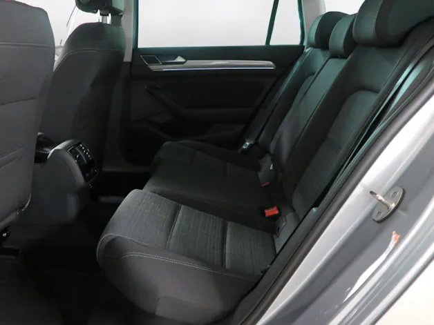 VW Passat Variant 1.5 TSI EVO Business DSG