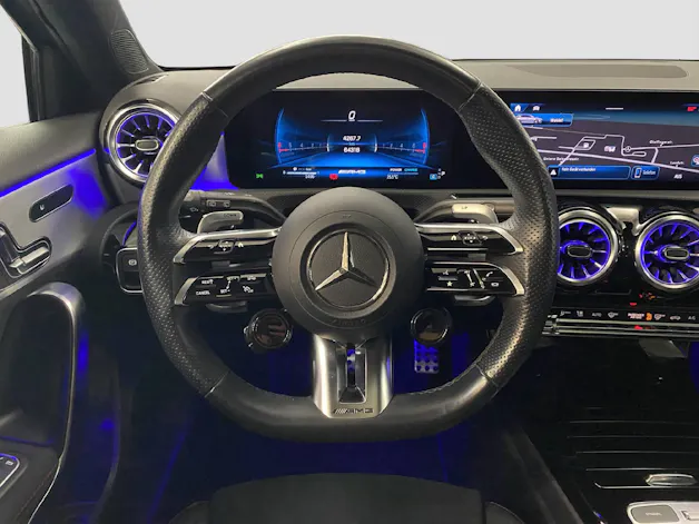 MERCEDES-BENZ A 35 AMG 4MATIC