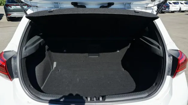 HYUNDAI i30 1.5 T-GDi Vertex DCT
