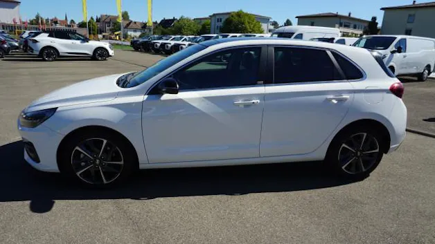 HYUNDAI i30 1.5 T-GDi Vertex DCT