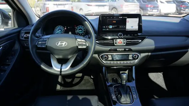 HYUNDAI i30 1.5 T-GDi Vertex DCT