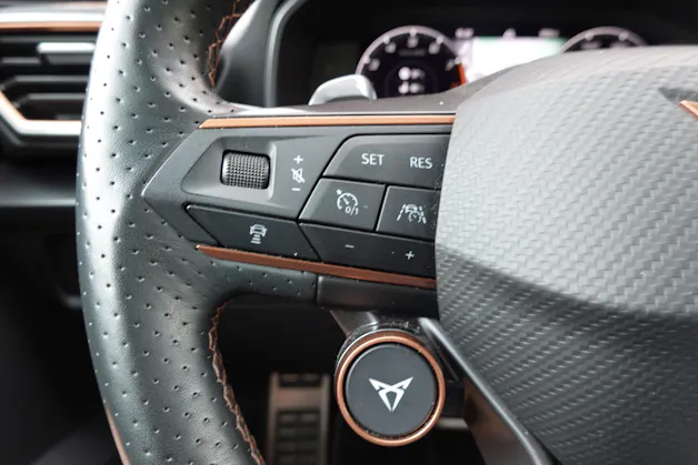 CUPRA Formentor 2.5TSI VZ5 DSG "* CH Auto * Feux LED* Sièges Chauffant * Clim Auto * Tempomat Adapt. * Caméra + Capteurs *"